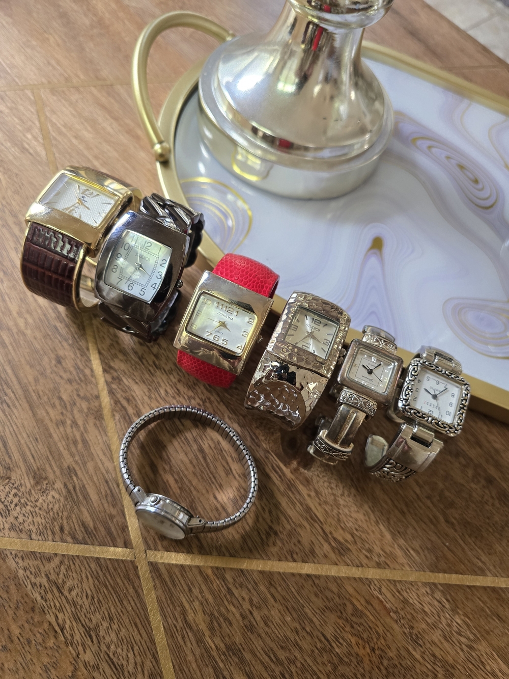 Women's Fashion Bangle Watch with Red Strap Working Cond..